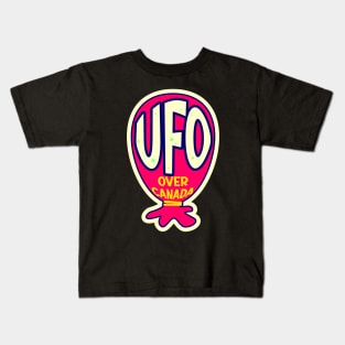 UFO over Canda. Kids T-Shirt